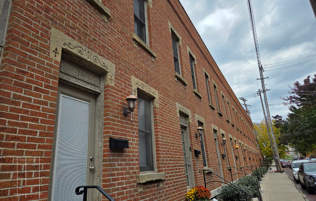 650-668 N. High Street / 10-26 E. Russel