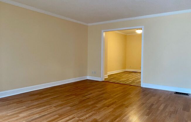 Fantastic Updated 3 Bedroom Townhome ~ Parkville