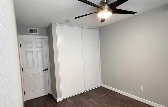 3 beds, 2 baths, 1,040 sqft, $3,080, Unit H14