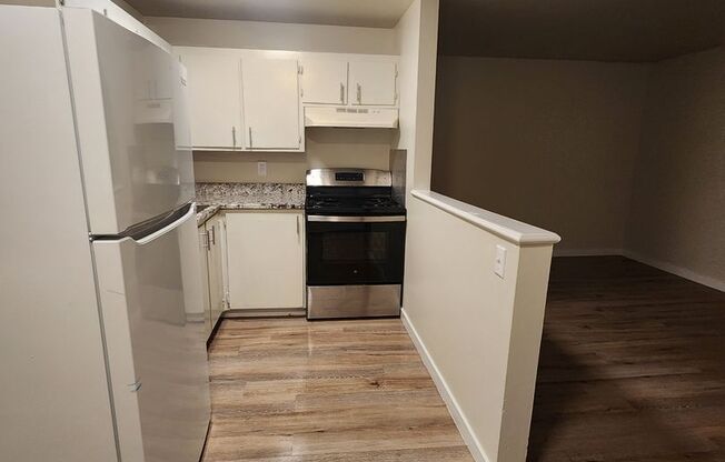 Cherry St 2620 E