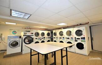 1 bed, 1 bath, 687 sqft, $7,100, Unit 4J