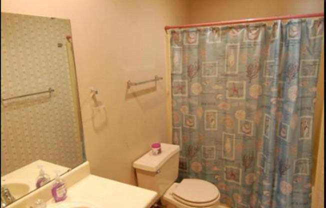 3 beds, 2 baths, $1,195