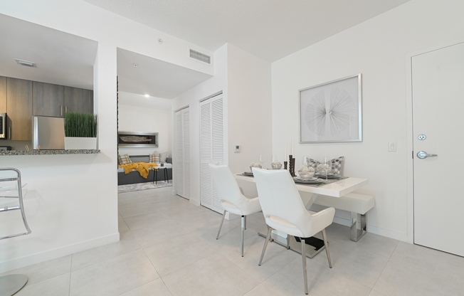 2 beds, 2 baths, 986 sqft, $2,375, Unit 503