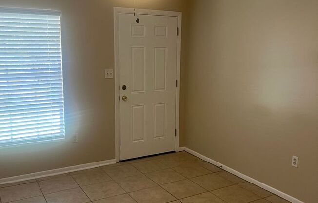 Introducing the adorable 3/1.5 in a well-established Orlando neighborhood