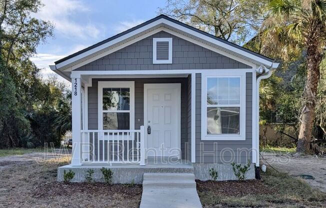 1218 ODESSA ST