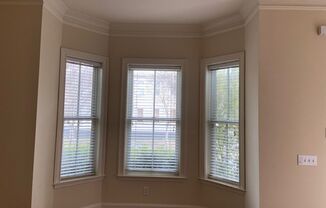 2 beds, 2 baths, 1,200 sqft, $2,600, Unit 1001 Habersham