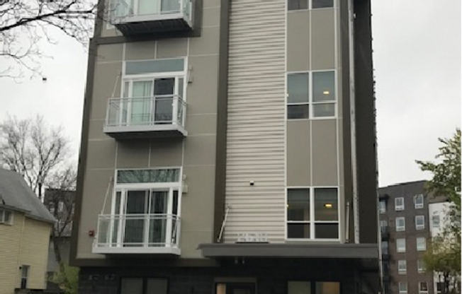 Apt on Essex Apartment Complex