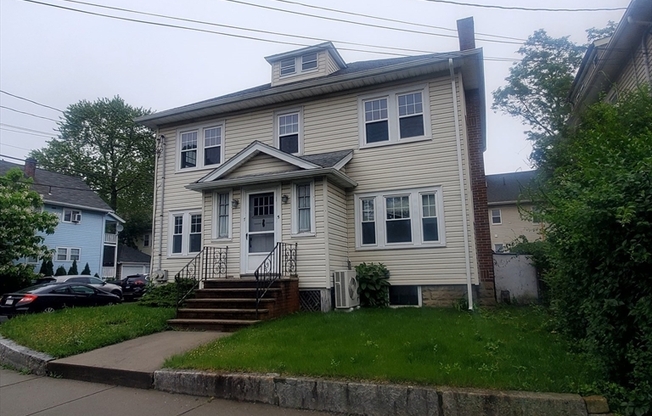 7 WHITNEY ST