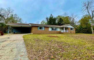 3 beds, 2 baths, $1,500