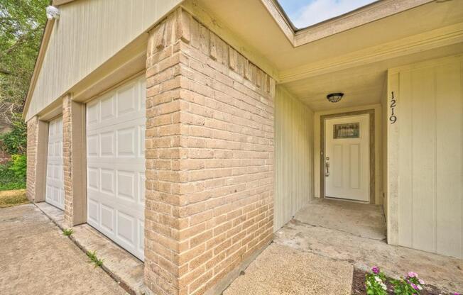 1219 GENTLE BND DR