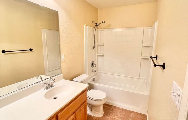 3 beds, 2 baths, $2,029