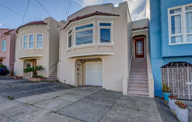 3BR/2BA Pet-Friendly Sunset District Home with Private Backyard & 2-Car Garage | YouTube Tour