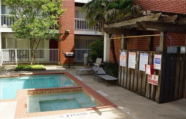 Suchase 1 Huge bedroom