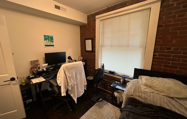 3 beds, 2 baths, 736 sqft, $2,895, Unit 2