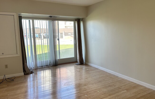 1 bed, 1 bath, 640 sqft, $2,000, Unit 113
