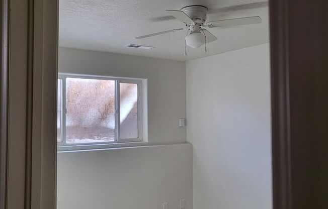 1 bed, 1 bath, 700 sqft, $1,095, Unit #8