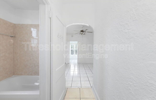 1017 SW 9 ST