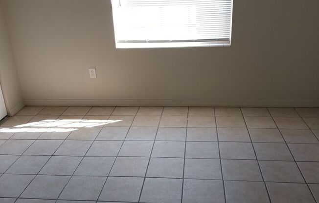 1 Bedroom in Central Orlando!