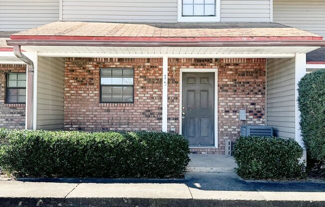 Nice 2 Bedroom Townhouse Close to Both Bases