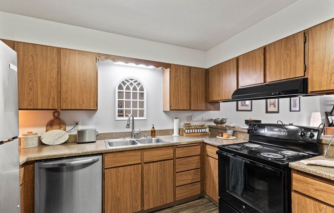 2 beds, 2 baths, 1,170 sqft, $1,555, Unit 1117