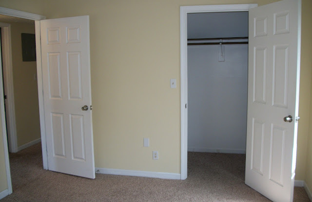 2 beds, 1 bath, $964