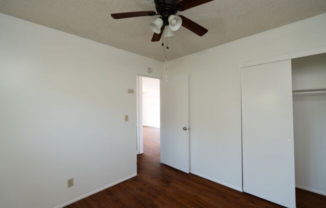 2 beds, 1 bath, 800 sqft, $2,100