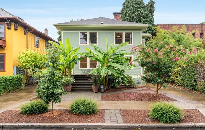 2924 SE Morrison
