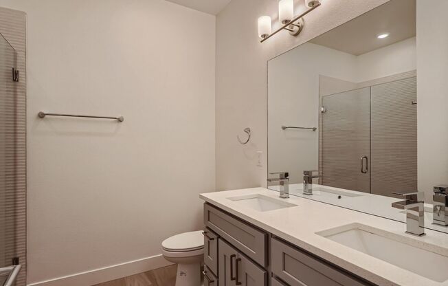 3 beds, 3.5 baths, $3,800, Unit 2887 Fairfax St