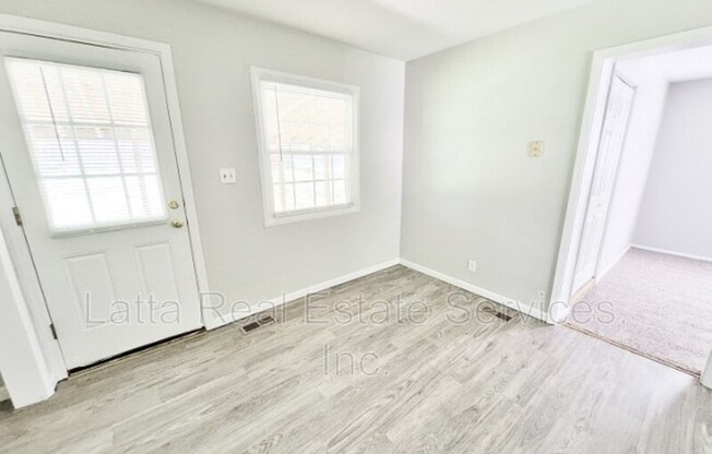 8703 E 92 ST