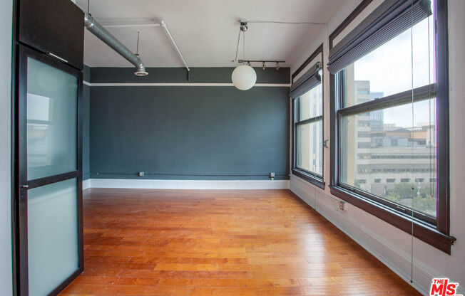 Studio, 1 bath, 760 sqft, $2,250, Unit 714