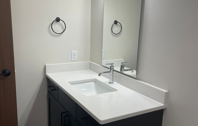 2 beds, 2 baths, 966 sqft, $1,495, Unit #313