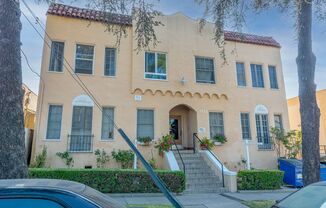 1522 N. Mariposa Ave