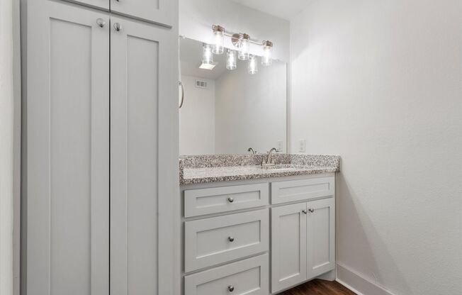 Updated Amazing Townhome