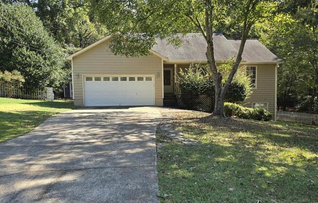 180 PINEWOOD DR
