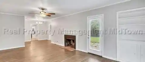 6400 GREENWAY RD