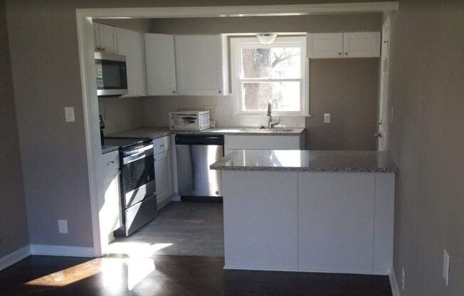 2 beds, 1 bath, $1,175