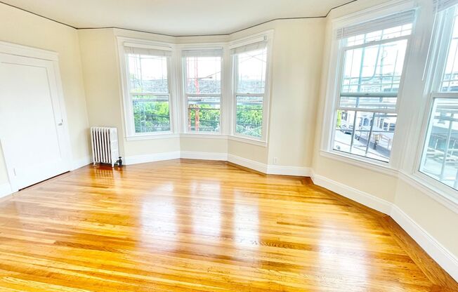 120 (2206 Greenwich/3201 Fillmore)