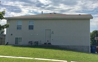 2941 NW 8