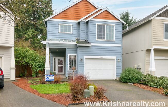 Gorgeous 3BD* 2.5BA* Located in Autumn Meadows Community *SPECTACULAR LOCATION* & *GREAT BACKYARD!*