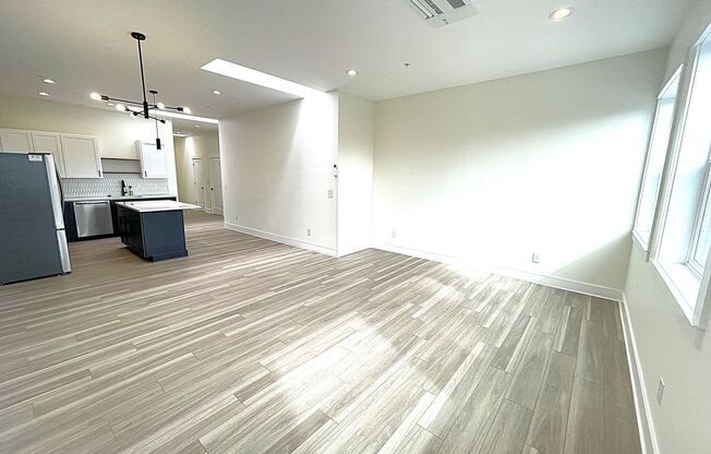4745 NE FREMONT ST
