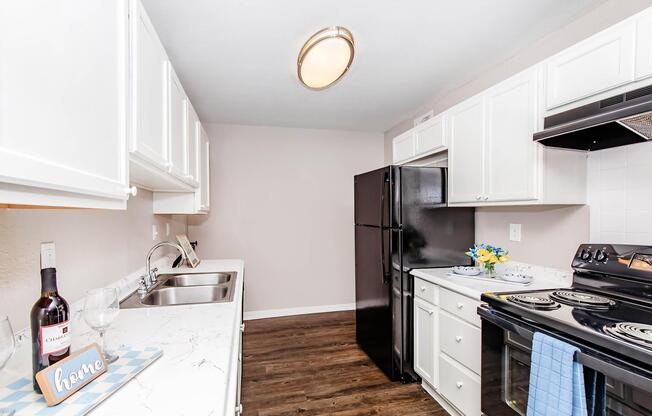 2 beds, 2 baths, 1,103 sqft, $1,200