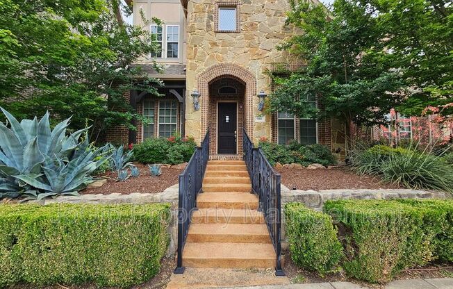 988 SHADYSIDE LN