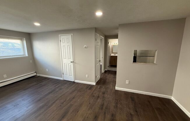 1 bed, 1 bath, 500 sqft, $925, Unit 106
