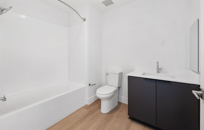 1 bed, 1 bath, 629 sqft, $2,600, Unit 301