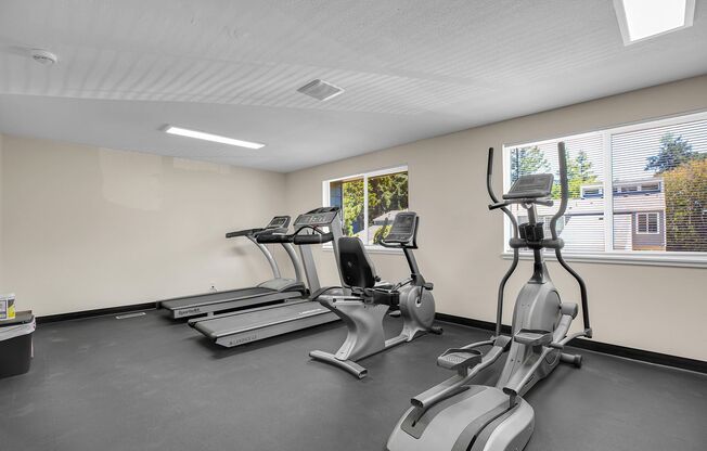 2 beds, 1.5 baths, 1,050 sqft, $2,049, Unit 214-774C