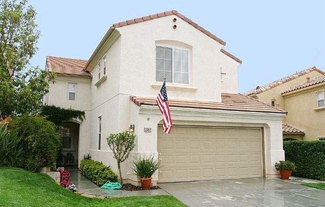 Large spacious home in quiet neighborhood in the hills of Carlsbad in a cul-de-sac