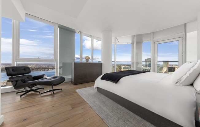 4 beds, 5.5 baths, 3,603 sqft, $35,000, Unit PHA