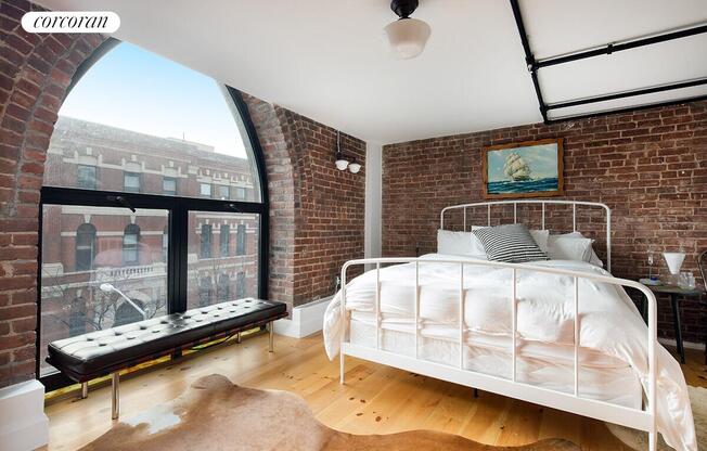 1 bed, 2 baths, $7,400, Unit B16