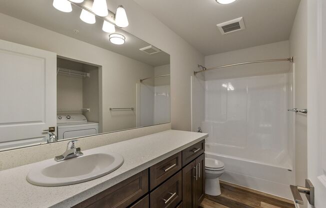 3 beds, 2 baths, 1,203 sqft, $2,895, Unit 207