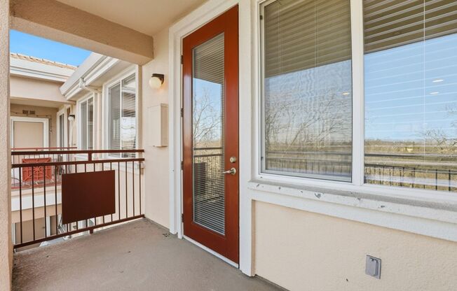 1 bed, 1 bath, 812 sqft, $2,165, Unit 1014